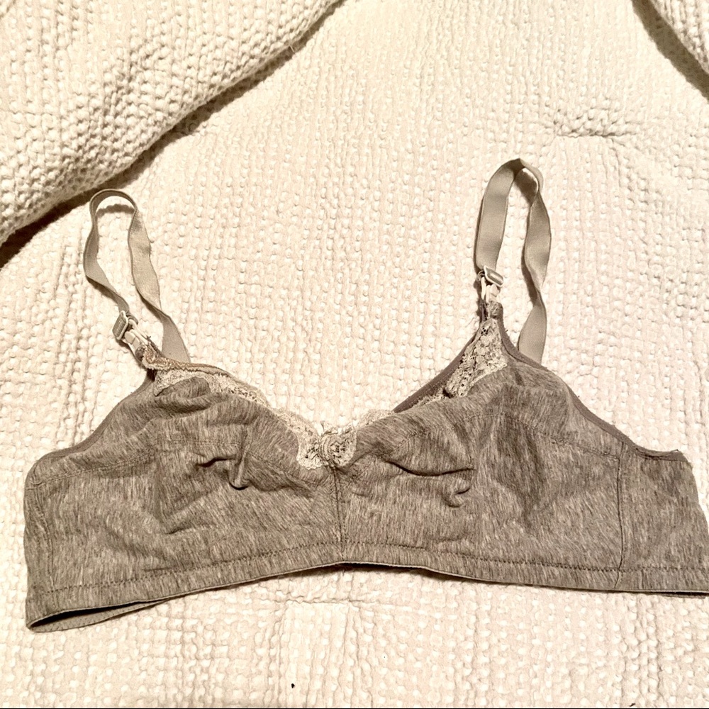 38C NURSING BRA GREY WITH LACE ACCENTS